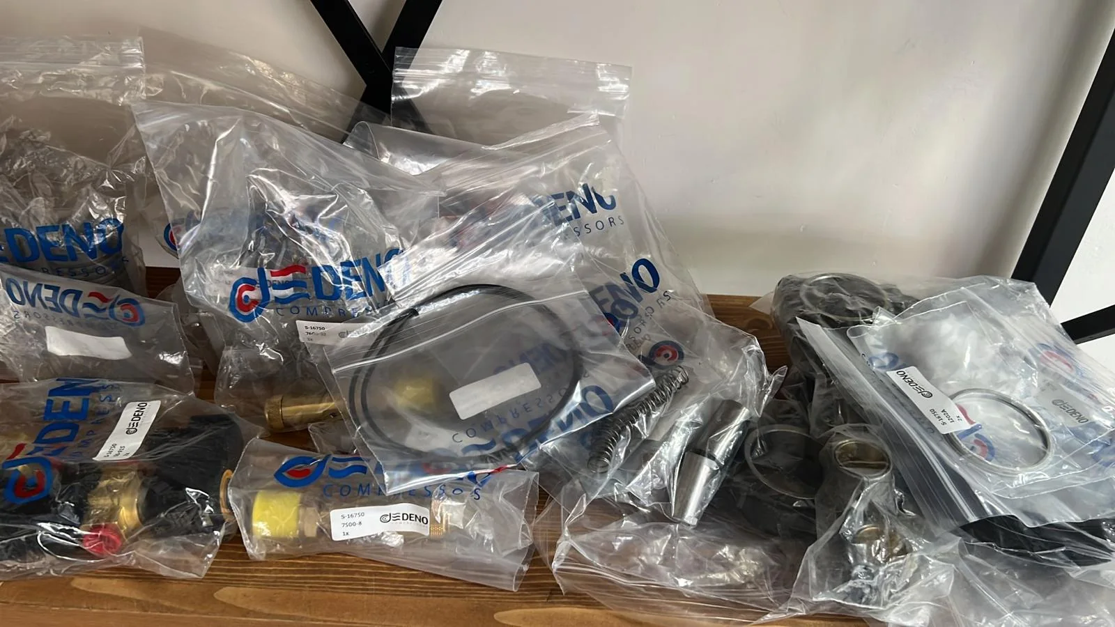 DENO L20 L25 compressor spare parts supply reference by Harbor Eagle